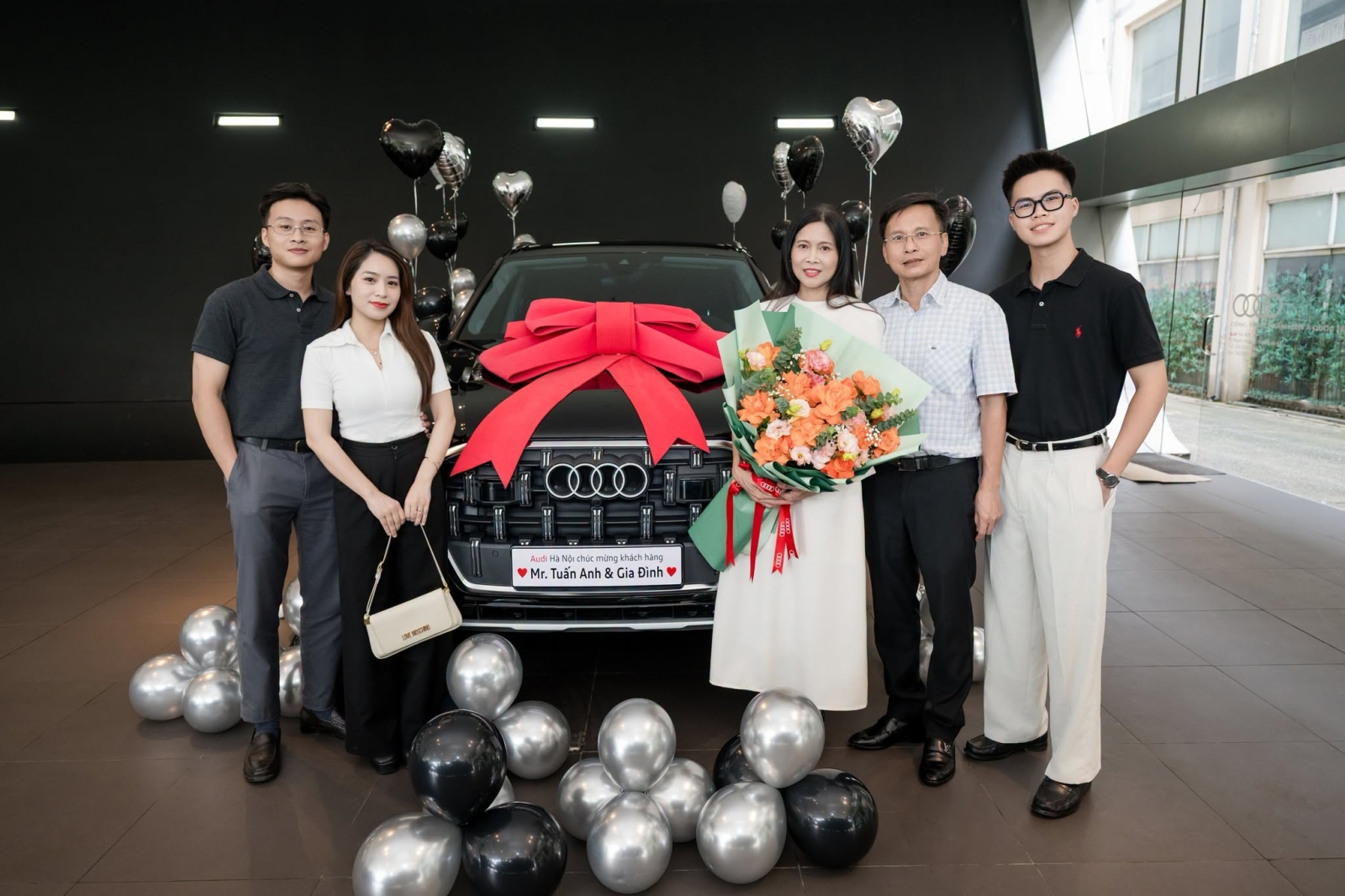 Another Audi Q7 has been delivered to a valued customer at Audi Hanoi.