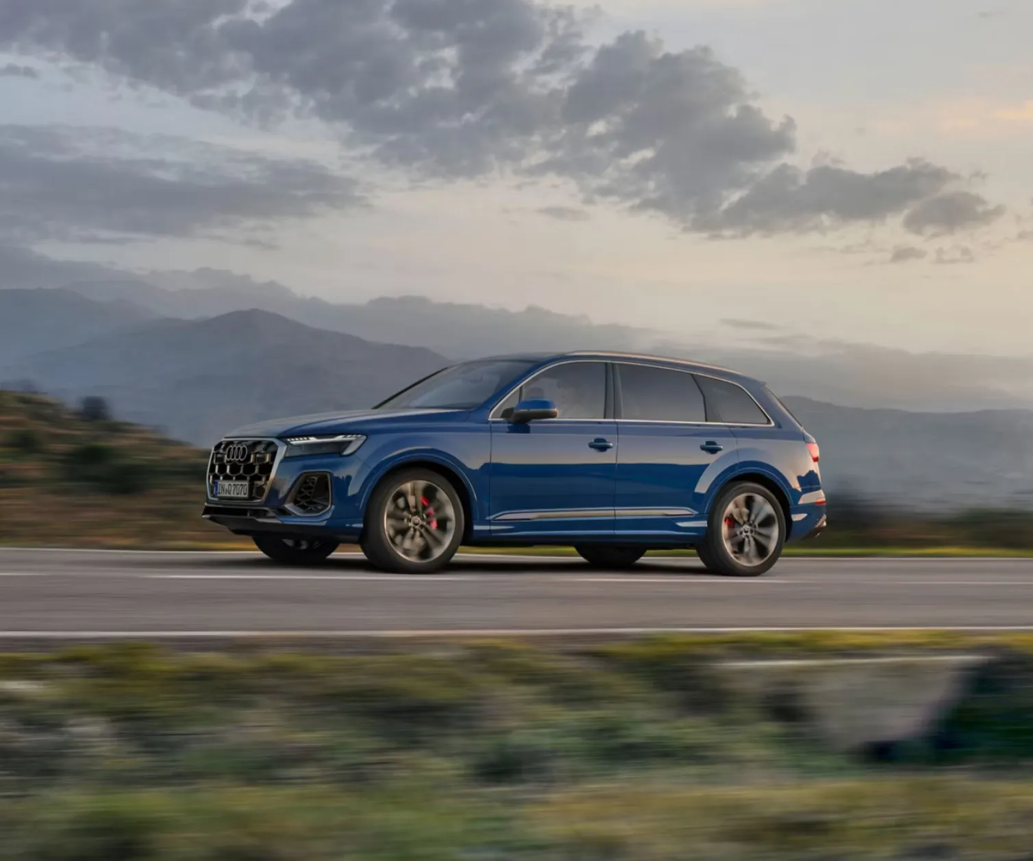 Audi Q7 mới được giới thiệu tại cho thị trường Việt Nam sẵn sàng thách thức.